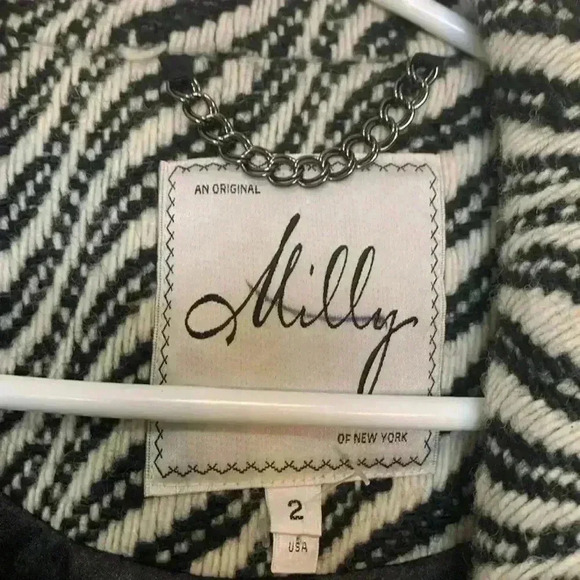 Milly 100% Wool Car Coat, 4 Buttons up the Front, 2 pockets, Dry Clean , Size 2 - Picture 6 of 7